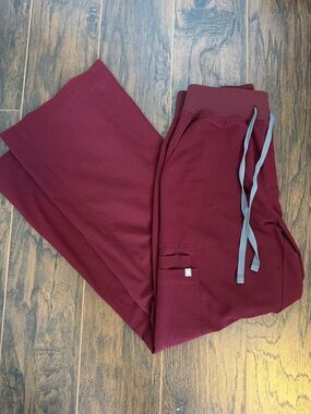 Figs Women's Maroon Scrub Pants with Gray Drawstrings